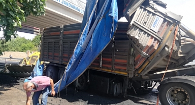 Römorku Açılan Tır Dehşet Saçtı