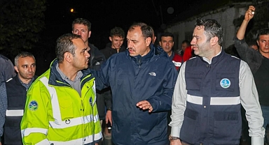 Vali Kaldırım Sel Bölgesinde İncelemelerde Bulundu