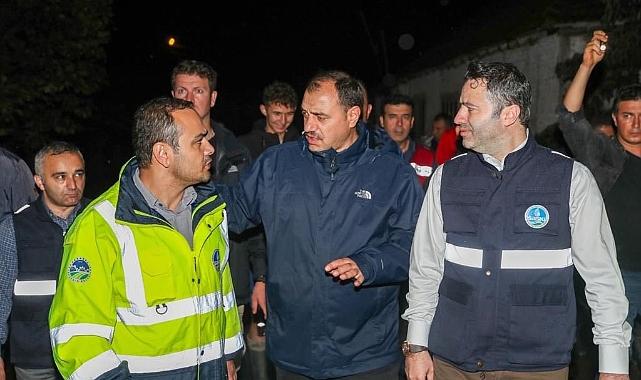 Vali Kaldırım Sel Bölgesinde İncelemelerde Bulundu
