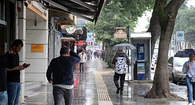 Valilik Uyarmıştı, Sakarya'da Yağış Etkisini Gösterdi