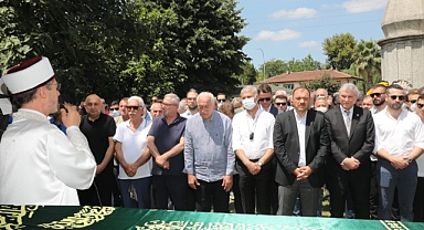 Başkan Altuğ'un Baba Acısı