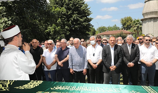 Başkan Altuğ'un Baba Acısı