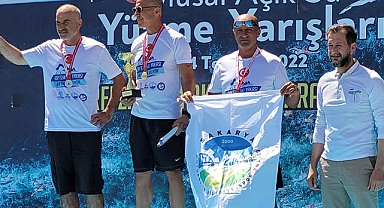 Büyükşehir'in Yüzücü Sporcusu Çalkan, Su Yüzme Yarışları'nda Üçüncü Oldu