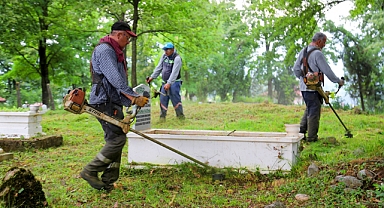 Büyükşehir Mezarlıkları Kurban Bayramı'na Hazırlıyor