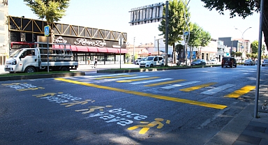 Büyükşehir Yayaların Güvenliğini Sağlıyor