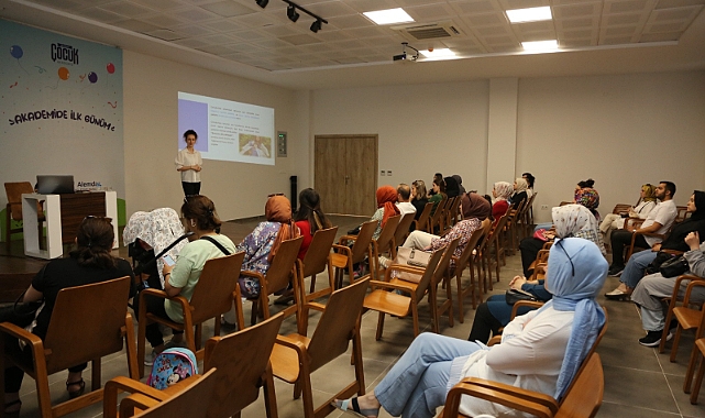Çocuk Akademisi’nden Bilinçli Aile Seminerleri