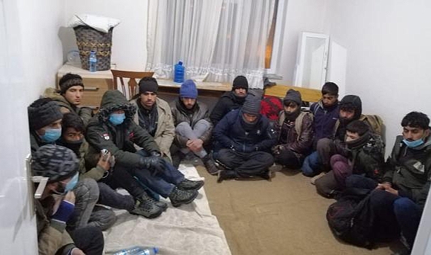 İçişleri Bakanlığı Açıkladı: 18 Organizatör ve 141 Kaçak Göçmen Yakalandı