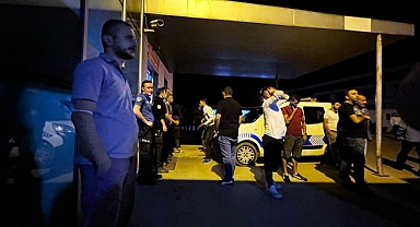 Karapürçek'te Kan Donduran Olay: Sokak Ortasında Kalbinden Bıçaklandı