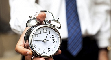 Milyonlarca Çalışanı Yakından İlgilendiriyor: Mesai Saatlerine Yeni Düzenleme 