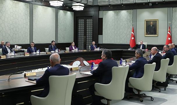 Milyonlarca Gencin Gözü Kulağı Kabine Toplantısında! İşte Detaylar
