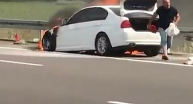 Otomobil Alevlere Teslim Oldu