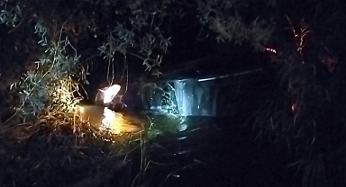 Otomobil Kanala Düştü: 1 Yaralı