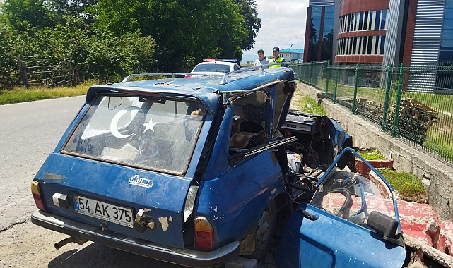 Otomobil Tıra Çarptı: 2 Yaralı