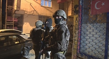 Sakarya'da TEM Ekiplerince Yakalanan 193 Şüpheliden 15’i Tutuklandı