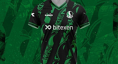 Sakaryaspor'un Yeni Sezon Formaları Görücüye Çıktı