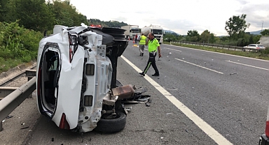 TEM'de Feci Kaza: 2 Ağır Yaralı