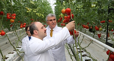 Bakan Varank Seracılık ve Mükemmeliyet Merkezi'ni Gezdi