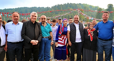 Vali Kaldırım ve Başkan Yüce Acelle Şenlikleri'nde 