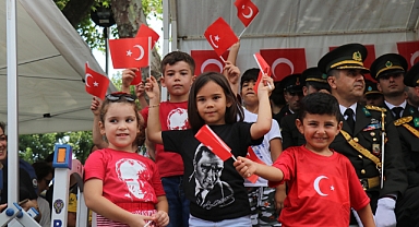 Büyük Zaferin 100. Yılı Coşkuyla Kutlandı