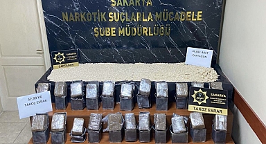 Durdurulan Tırda 48 Bin 100 Adet Uyuşturucu Madde Ele Geçirildi