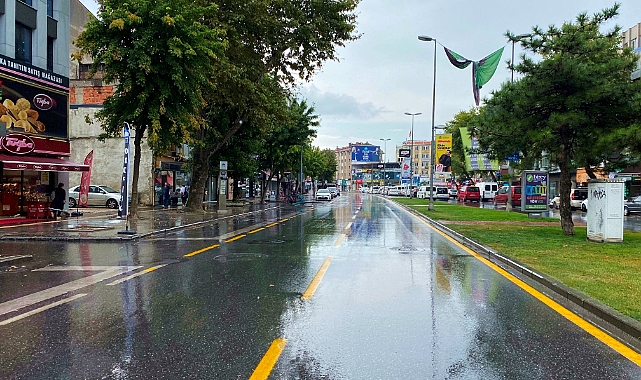 Sakarya'da Sağanak Yağış Etkisini Gösterdi