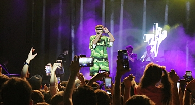 Sakarya Meydana Aktı: Sefo Konserini 50 Bin Kişi İzledi