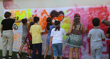 Serdivan Çocuk Bahçesi’nde Dönem Kapanışı Grafiti Festivali ile Yapıldı