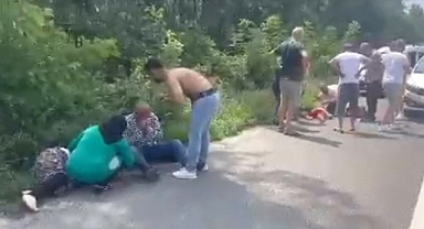 TEM'de Otomobil Takla Attı: 5 Yaralı