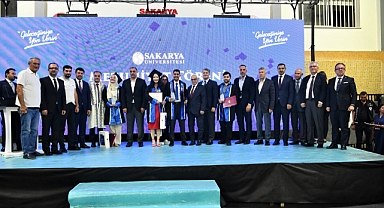 TOGG CEO’su Karakaş Sakarya Üniversitesi Derece Töreni'ne Katıldı