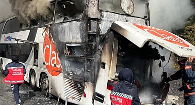Yolcu Otobüsü Cayır Cayır Yandı