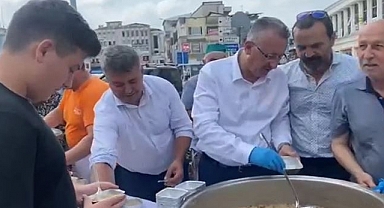 Yozgatlılar Derneği Aşure Dağıttı