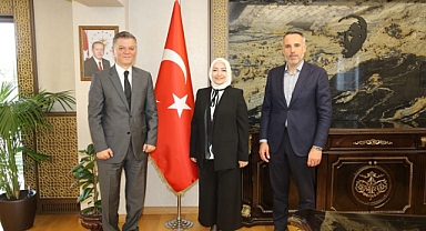 Çiğdem Erdoğan ve Tever'den Yeni Müdüre Hayırlı Olsun Ziyareti