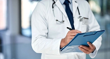 Bakan Koca Müjdeyi Paylaştı: 85 Bin Personel Alınacak