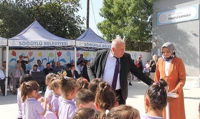 Başkan Özten Çocukların Heyecanına Ortak Oldu