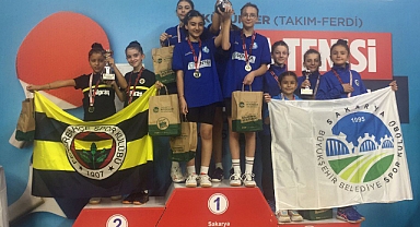 Büyükşehir'in Minik Raketleri Türkiye Şampiyonası'na Katılmaya Hak Kazandı