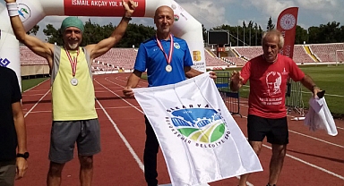 Büyükşehirli Ali Turan, İsmail Akçay Yol Koşusu’nda Birinci Oldu