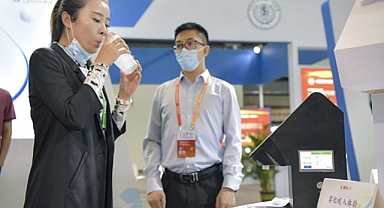 Çin'de Solunabilir Koronavirüs Aşısına Acil Kullanım Onayı Verildi