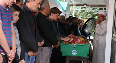 Genç Kıza Acı Veda: Gözyaşları İle Uğurlandı