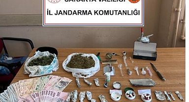 Jandarma Uyuşturucuya Geçit Vermiyor: 2 Gözaltı