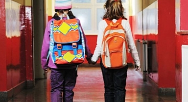 Uzmanlardan Ailelere Uyarı: Çocukların Okul Çantasına Fazla Ağırlık Yüklemeyin