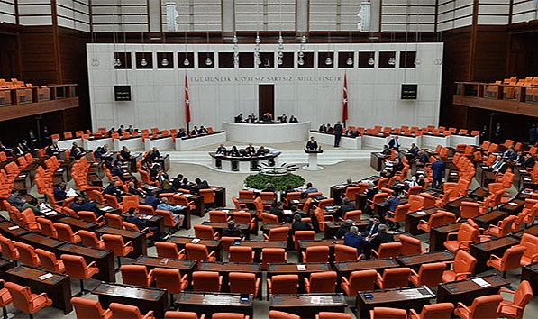 52 Maddelik Yasa Teklifi Meclis'ten Geçti: O Cezalar Affedilecek