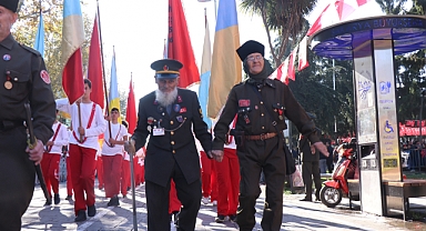 7'den 70'e Cumhuriyet Bayramını Kutladılar