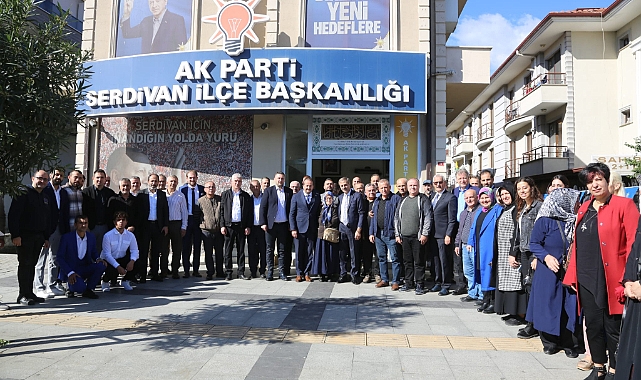 AK Parti Bursa Milletvekili Refik Özen Serdivan'da Partililerle Buluştu
