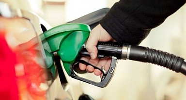 Akaryakıtta İbre Tersine Döndü: Motorine Büyük İndirim Geliyor