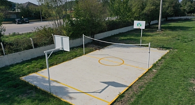 Akyazı Belediyesi Park ve Spor Alanlarını Yeniliyor