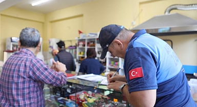 Arifiye'de Kantinler Tek Tek Denetleniyor