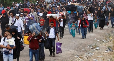 Bakan Soylu Türkiye'de Yaşayan Mülteci Sayısını Açıkladı
