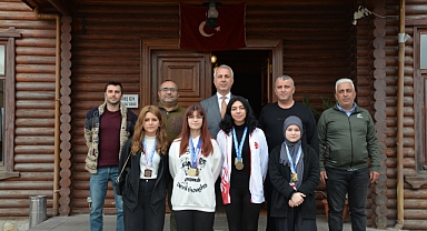 Başkan Babaoğlu Sakarya'lı Şampiyonlarla Buluştu