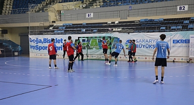 Büyükşehir Hentbol'un Hedefi 5'te 5