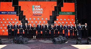 Cumhurbaşkanı Erdoğan'dan Başkan Yüce'ye Ödül